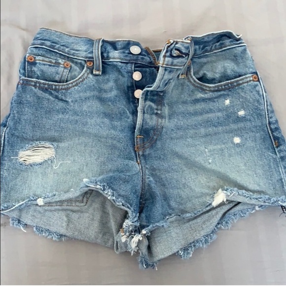 Levi's Pants - Levi high rise button cut off shorts